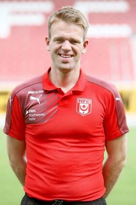 Hallescher FC Fußball Saison 2015-16 Halle Saale, 29.06.2015, Fussball, 3. Liga, Saison 2015 - 2016. , Hallescher FC Mannschaftsfototermin Portrait Porträt. , Im Bild: Co-Trainer Benjamin Duray. ,