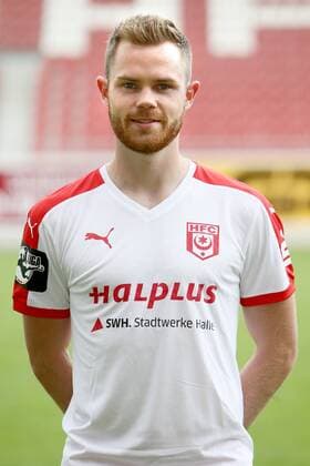 Hallescher FC Fußball Saison 2015-16 Halle Saale, 29.06.2015, Fussball, 3. Liga, Saison 2015 - 2016. , Hallescher FC Mannschaftsfototermin Portrait Porträt. , Im Bild: Tobias Müller Mueller. ,