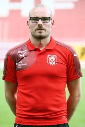 Hallescher FC Fußball Saison 2015-16 Halle Saale, 29.06.2015, Fussball, 3. Liga, Saison 2015 - 2016. , Hallescher FC Mannschaftsfototermin Portrait Porträt. , Im Bild: Physiotherapeut Steve Rohr. ,