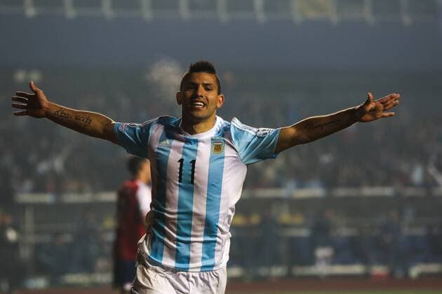 Sergio Kun Aguero celebrates goal during the match between Argentina vs Paraguay, valid for the semifinals of the Copa America 2015, held at the Estadio Municipal de Concepcion.  CarlosxEzequielxVannoni