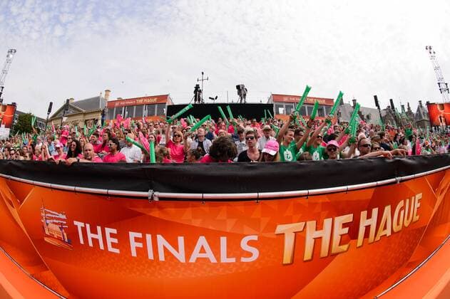 Aktuell Beachvolleyball WM, Sportstätte in Den Haag 28.06.2015, Den Haag, Hofvijver Stadion World Championships Weltmeisterschaft 2015, Vorrunde Feature Hofvijver Stadion Zuschauer Fans