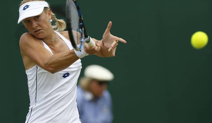 (150702) -- WIMBLEDON, July 2, 2015 -- Denisa Allertova of Czech Republic returns a shot during the lady s second round against Denmark s Caroline Wozniacki at 2015 Wimbledon Tennis Championships in London, Britain, July 2, 2015. Wozniacki won 2-0. ) (SP)BRITAIN-LONDON-TENNIS-WIMBLEDON CHAMPIONSHIPS YexPingfan 