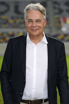 Fussball, 2. Bundesliga, Deutschland, Herren, Porträttermin Saison 2015 2016, Fortuna Düsseldorf, F95: Mannschaftsarzt Dr. Ulrich Keil (Düsseldorf). Einzelbild, Portrait, Porträt.