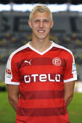 Fussball, 2. Bundesliga, Deutschland, Herren, Porträttermin Saison 2015 2016, Fortuna Düsseldorf, F95: Julian Koch (Düsseldorf). Einzelbild, Portrait, Porträt.