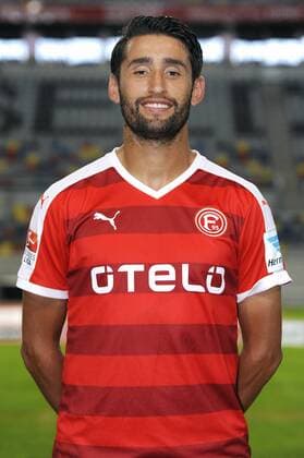 Fussball, 2. Bundesliga, Deutschland, Herren, Porträttermin Saison 2015 2016, Fortuna Düsseldorf, F95: Karim Haggui (Düsseldorf). Einzelbild, Portrait, Porträt.