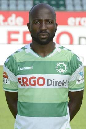 02.07.2015 - SpVgg Greuther Fürth Fuerth - 2. Fußball Bundesliga - Saison 2015 2016 - Fototermin Fotoshooting Porträttermin Portraittermin - - - Einzelfoto Kopfbild Portrait Porträt - Domi Dominick Kumbela (18, SpVgg Greuther Fürth )