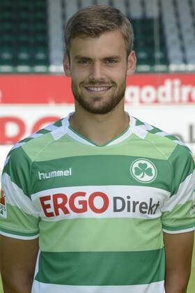 02.07.2015 - SpVgg Greuther Fürth Fuerth - 2. Fußball Bundesliga - Saison 2015 2016 - Fototermin Fotoshooting Porträttermin Portraittermin - - - Einzelfoto Kopfbild Portrait Porträt - Stefan Thesker ( , SpVgg Greuther Fürth )