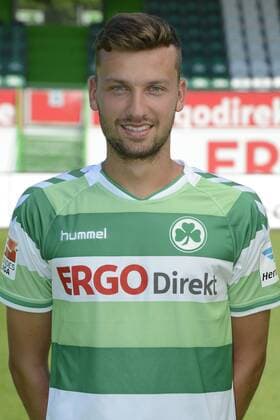 02.07.2015 - SpVgg Greuther Fürth Fuerth - 2. Fußball Bundesliga - Saison 2015 2016 - Fototermin Fotoshooting Porträttermin Portraittermin - - - Einzelfoto Kopfbild Portrait Porträt - Tom Weilandt (14, SpVgg Greuther Fürth )