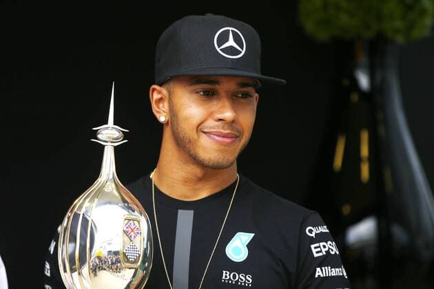 Motorsports: FIA Formula One World Championship WM Weltmeisterschaft 2015, Grand Prix of Great Britain, 44 Lewis Hamilton (GBR, Mercedes AMG Petronas Formula One Team), xHOCHxZWEIx