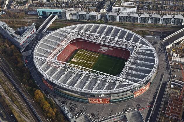 Aerial view the Emirates Stadium, home of Premiership football team Arsenal. England, London, Arsenal. Aerial view the Emirates Stadium, home of Premiership football team Arsenal. - Q1489 L-IMG_7557