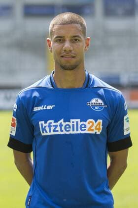 Aktuell Fußball, 2. BL, SC Paderborn 07 Porträttermin Paderborn, Deutschland 03. Juli 2015: 2015 2016 - SC Paderborn 07 Marcel Ndjeng (SC Paderborn) rp
