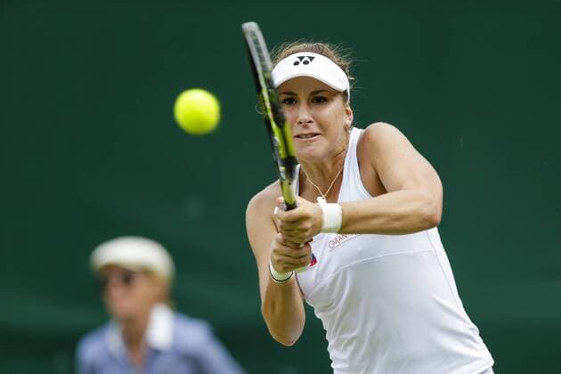03.07.2015. Wimbledon, England. The Wimbledon Tennis Championships. Ladies Singles third round match between thirtieth seed Belinda Bencic (SUI) and Bethanie Mattek-Sands (USA). Belinda Bencic in action xCraigxMercerx  ActionPlus11637256
