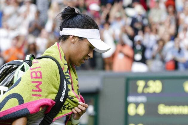 03.07.2015. Wimbledon, England. The Wimbledon Tennis Championships. Ladies Singles third round match between top seed Serena Williams (USA) and Heather Watson (GBR). Heather Watson rues what might have been as she leaves the court dejected after defeat xCraigxMercerx  ActionPlus11637359
