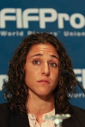 Veronica Boquete ( Vero Boquete , Spanien), Mitglied der Spielerinnen Gewerkschaft FIFPro, Porträt, Portrait, mit Sorgenfalten, auf der Pressekonferenz der Gewerkschaft FIFPro World Players Union, Fussball, FIFA Frauen-WM 2015, Pressekonferenz, xozx