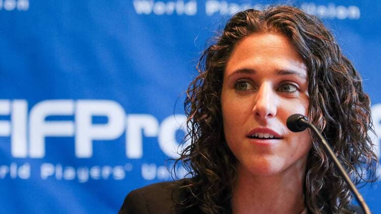 Veronica Boquete ( Vero Boquete , Spanien), Mitglied der Spielerinnen Gewerkschaft FIFPro, Porträt, Portrait, auf der Pressekonferenz der Gewerkschaft FIFPro World Players Union, Fussball, FIFA Frauen-WM 2015, Pressekonferenz, xozx