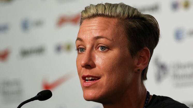 Abby Wambach (USA), Porträt, Portrait, auf der Pressekonferenz der USA vor dem Finale gegen Japan, Fussball, FIFA Frauen-WM 2015, Pressekonferenz, xozx