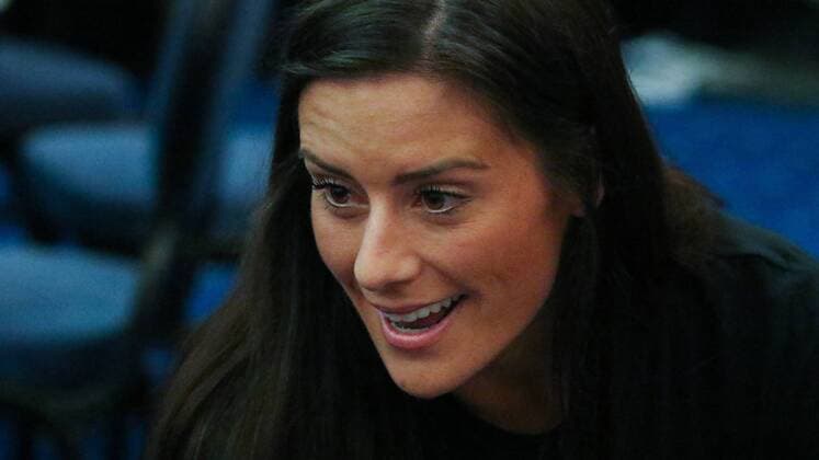 Alex Krieger (USA), lacht, lachen, fröhlich, strahlend, optimistisch, auf der Pressekonferenz der USA vor dem Finale gegen Japan, Fussball, FIFA Frauen-WM 2015, Pressekonferenz, xozx