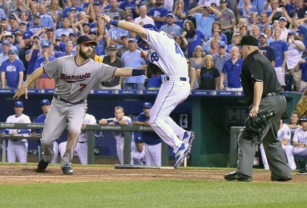 July 03, 2015: Minnesota Twins first baseman Joe Maurer (7) tags out Kansas City infielder Rusty Coleman (43) in a rundown in the ninth inning during a Major League Baseball game between the Minnesota Twins and the Kansas City Royals at Kauffman Stadium in Kansas City. The Royals won in ten innings, 3-2. MLB Baseball Herren USA JUL 03 Twins at Royals Icon150703038 EDITORIAL USE ONLY