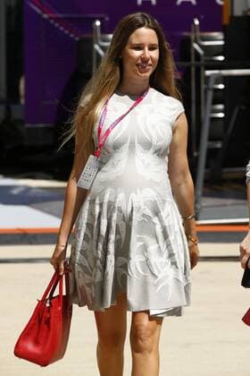 Motorsports: FIA Formula One World Championship WM Weltmeisterschaft 2015, Grand Prix of Great Britain, Vivian, wife of 6 Nico Rosberg (GER, Mercedes AMG Petronas F1 Team) xHOCHxZWEIx