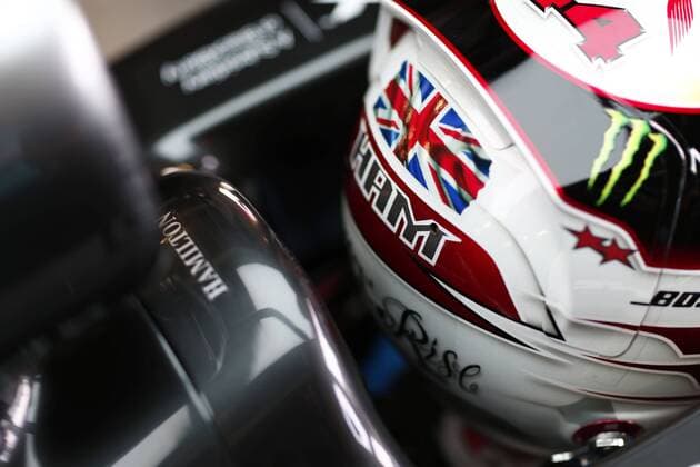 Motorsports: FIA Formula One World Championship WM Weltmeisterschaft 2015, Grand Prix of Great Britain, 44 Lewis Hamilton (GBR, Mercedes AMG Petronas Formula One Team), xHOCHxZWEIx
