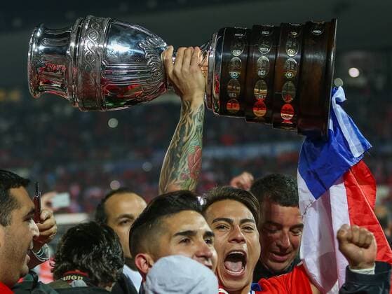 Chile x Argentina SANTIAGO, CHILE - 04 07 2015: CHILE X ARGENTINA - Chile celebrates Campeonata the Copa America in 2015, after the match between Chile x Argentina, the final of the Copa America 2015 held at the National Stadium Julio Mart?nez Pr?danos, Santiago. (Photo: Carlos Ezequiel Vannoni FotoArena)  CarlosxEzequielxVannoni