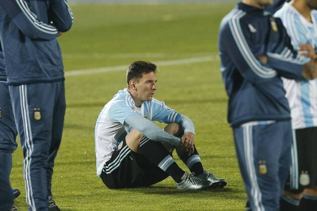 Football, Chile v Argentina. Copa America 2015 . Argentina s player Lionel Messi reacts after losing against Chile during the match for finals of the 2015 Copa America at Nacional stadium. Santiago, Chile. 04 07 2015 Marcelo Hernandez Photosport Chile v Argentina, Copa America 2015. 