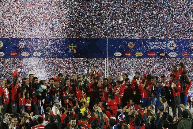 Football, Chile v Argentina. Copa America 2015 . Chile s players celebrate their victory against Argentina during the match for finals of the 2015 Copa America at Nacional stadium. Santiago, Chile. 04 07 2015 Marcelo Hernandez Photosport Chile v Argentina, Copa America 2015. 