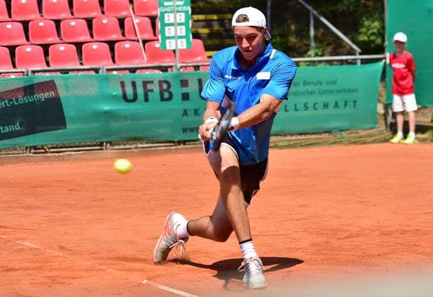 05.07.2015 - Tennis - 1. Tennis Bundesliga 2015 - 01. Spieltag: 1. FC Nürnberg - TC Blau Weiß Halle - - Jan-Lennard Struff ( TC BW Halle )