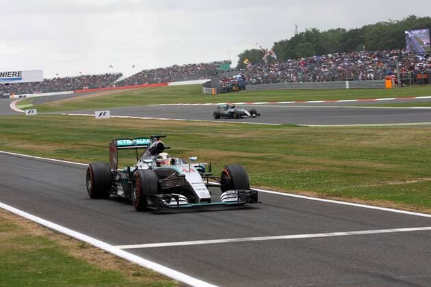 British Grand Prix, Silverstone 2 - 5 July 2015 05.07.2015- Race, Lewis Hamilton (GBR) Mercedes AMG F1 W06 and Nico Rosberg (GER) Mercedes AMG F1 W06 