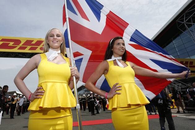 Motorsports: FIA Formula One World Championship WM Weltmeisterschaft 2015, Grand Prix of Great Britain, grid girls xHOCHxZWEIx