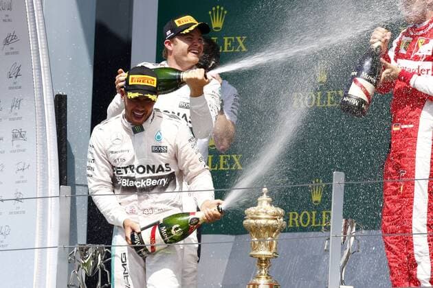 Motorsports: FIA Formula One World Championship WM Weltmeisterschaft 2015, Grand Prix of Great Britain, 44 Lewis Hamilton (GBR, Mercedes AMG Petronas Formula One Team), 6 Nico Rosberg (GER, Mercedes AMG Petronas Formula One Team), xHOCHxZWEIx