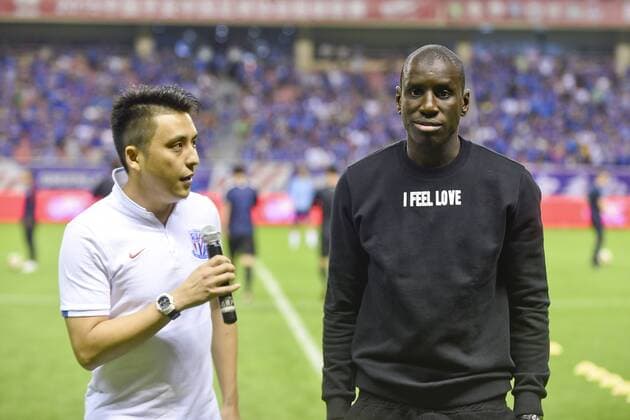 SHANGHAI, CHINA - JULY 04: (CHINA OUT) Demba Ba makes his debut prior to the CSL Chinese Football Association Super League match between Shanghai Shenhua and Guangzhou R&F at Hongkou Football Stadium on July 4, 2015 in Shanghai, China.  CFP469903350 
