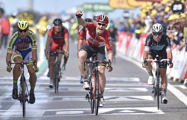 Radsport - 102. Tour de France - 05.07.2015, 2. ETAPPE - Utrecht - Zelande, 2. Peter SAGAN (SVK TINKOFF-SAXO), Sieger Andre GREIPEL (GER LOTTO-SOUDAL), 4. Mark CAVENDISH (GBR ETIXX-QUICK STEP), -