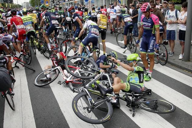 Crash of DE GENDT Thomas of Lotto Soudal, POZZATO Filippo of Lampre - Merida and BAUER Jack of Team Cannondale - Garmin during the stage 2 of the 102nd edition of the Tour de France 2015 with start in Utrecht and finish in Zeeland , Netherlands (166 kms) CYCLISME : Tour de France - Etape 2 - Utrecht - Zeeland - 05 07 2015 PHOTONEWS PANORAMIC 