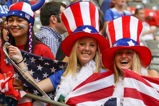 Fans der USA, Fans, Publikum, Zuschauer, Stimmung, Atmosphäre, Stadion, Fussball, FIFA Frauen-WM 2015, Finale, USA - Japan, xozx