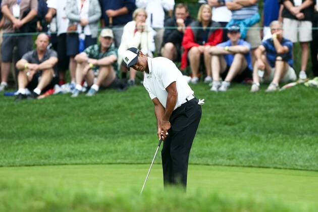 July 3, 2015 - White Sulphur Springs, West Virginia, United States - Tiger Woods putts the 9th green during the second round of The Greenbrier Classic at The Old White TPC. PGA Golf Herren 2015 - Greenbrier Classic - Round 2 - ZUMAw109