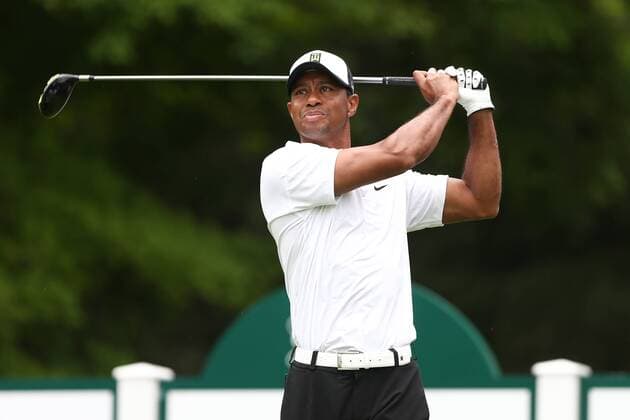 July 3, 2015 - White Sulphur Springs, West Virginia, United States - Tiger Woods tees off the 12th hole during the second round of The Greenbrier Classic at The Old White TPC. PGA Golf Herren 2015 - Greenbrier Classic - Round 2 - ZUMAw109