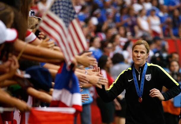 VANCOUVER, July 5, 2015 -- Jill Ellis, head coach of the United States, celebrate with supporters after the awarding ceremony for the final of FIFA Women s World Cup 2015 between the United States and Japan at BC Place Stadium in Vancouver, Canada on July 5, 2015. The United States claimed the title after defeating Japan with 5-2. ) (SP)CANADA-VANCOUVER-FIFA WOMEN S WORLD CUP-FINAL-USA VS JPN WangxLili 