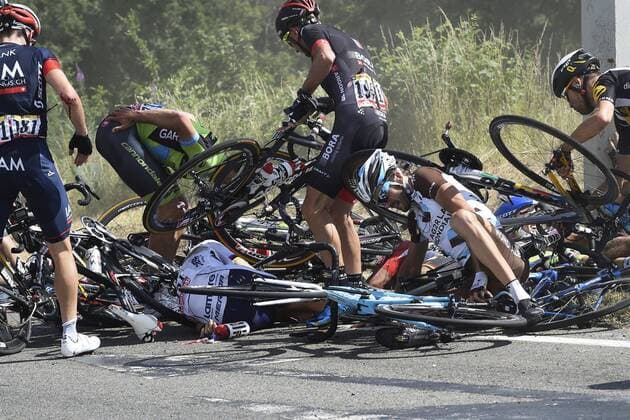 Crash of the peloton during the stage 3 of the 102nd edition of the Tour de France 2015 with start in Antwerp and finish in Huy, Belgium (159 kms) CYCLISME : Tour de France - Etape 3 - Anvers Huy - 06 07 2015 PhotoNews Panoramic 