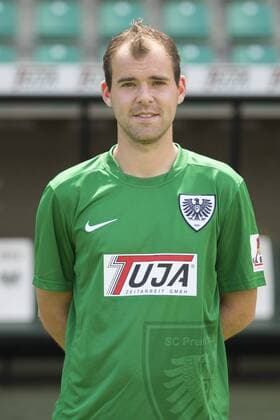 Muenster, Deutschland 07. Juli 2015: Mannschaftsfoto 15 16 - SC Preussen Muenster Amaury Bischoff (10 SC Preussen Muenster) rp