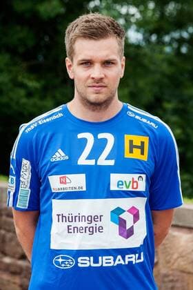 PRESSETERMIN THSV EISENACH 08 07 2015 - Eisenach: Die 1. Bundesliga Mannschaft des ThSV Eisenach zum Pressetermin am 8. Juli 2015 auf der Wartburg. Im Foto: Dirk Holzner 22 (ThSV Eisenach)