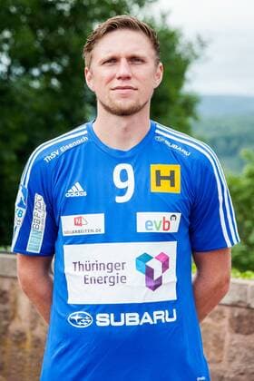 PRESSETERMIN THSV EISENACH 08 07 2015 - Eisenach: Die 1. Bundesliga Mannschaft des ThSV Eisenach zum Pressetermin am 8. Juli 2015 auf der Wartburg. Im Foto: Daniel Luther 9 (ThSV Eisenach)
