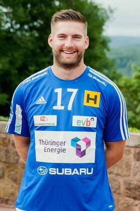 PRESSETERMIN THSV EISENACH 08 07 2015 - Eisenach: Die 1. Bundesliga Mannschaft des ThSV Eisenach zum Pressetermin am 8. Juli 2015 auf der Wartburg. Im Foto: Marcel Schliedermann 17 (ThSV Eisenach)