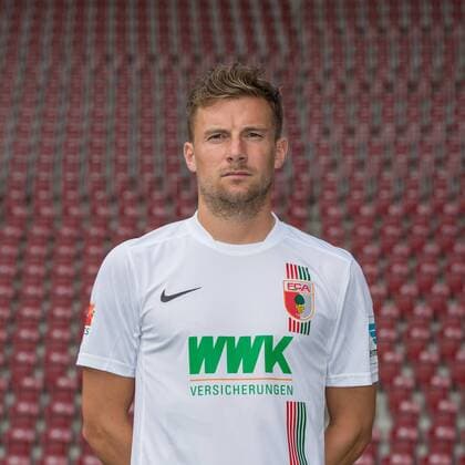Daniel Baier (FC Augsburg 10), FC Augsburg, Porträttermin 2015 2016,