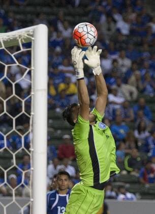 July 8, 2015 - Carson, California, U.S - Goalie, Derby Carrillo 22 of El Salvador stops a ball during a Gold Cup game with Canada at StubHub Center in Carson, California, on Wednesday July 8, 2015. El Salvador vs. Canada - ZUMAp124