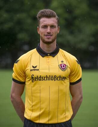 Fussball, 3. Liga, Saison 2015 2016, SG Dynamo Dresden, Porträt Termin, Donnerstag (09.07.2015). Dresdens Quirin Moll.