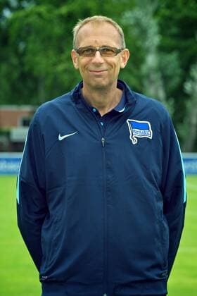 DFL Fussball Berlin 10.07.2015 Hertha BSC Saison 2015 2016 Portraettermin 2015 2016 Dr Ullrich SCHLEICHER Mannschafts Arzt
