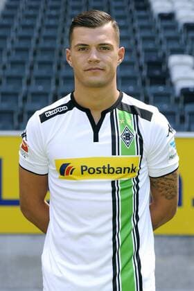 Fussball, Bundesliga, Deutschland, Herren, Porträttermin Saison 2015 2016; Bor. Mönchengladbach: Granit Xhaka (Mgladbach). Einzelbild, Portrait, Porträt.
