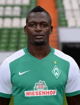 FUSSBALL 1. BUNDESLIGA SAISON 2015 2016 Teampräsentation SV Werder Bremen 10.07.2015 Assani Lukimya (SV Werder Bremen) 
