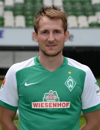 FUSSBALL 1. BUNDESLIGA SAISON 2015 2016 Teampräsentation SV Werder Bremen 10.07.2015 Izet Hajrovic (SV Werder Bremen) 